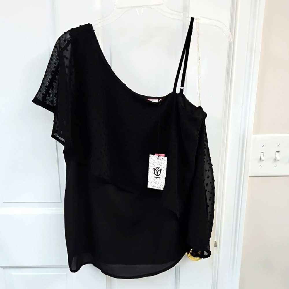 NWT Andree One Shoulder Black Top - Picture 1 of 6